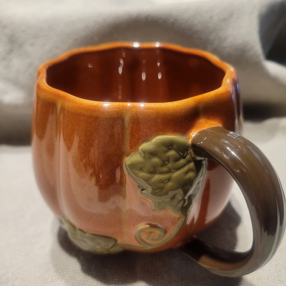 Starbucks 2009 pumpkin vine mug